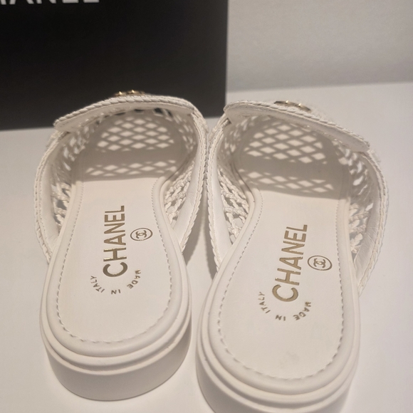 Chanel White Mules 2026  NEW - Picture 13 of 15